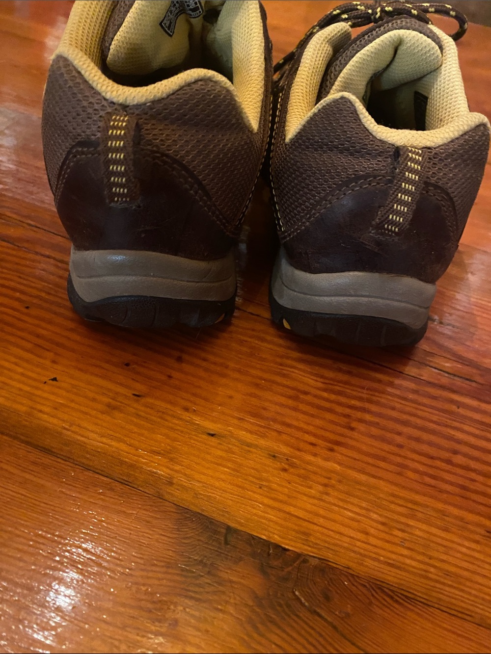 Keen womens 9 Brown and Yellow hiking Sneakers - Picture 3 of 7